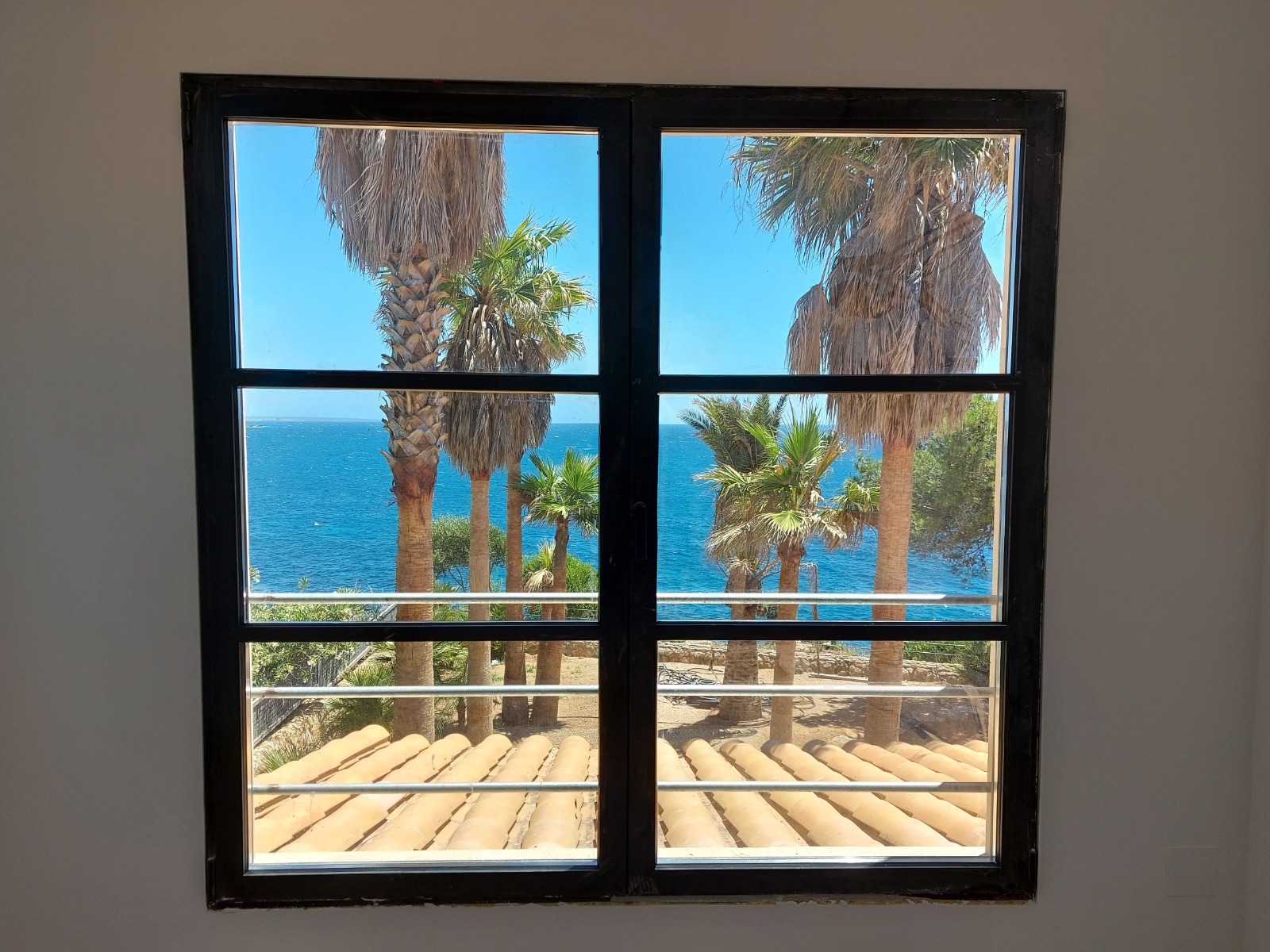 Cerramiento de aluminio en terraza de Ibiza